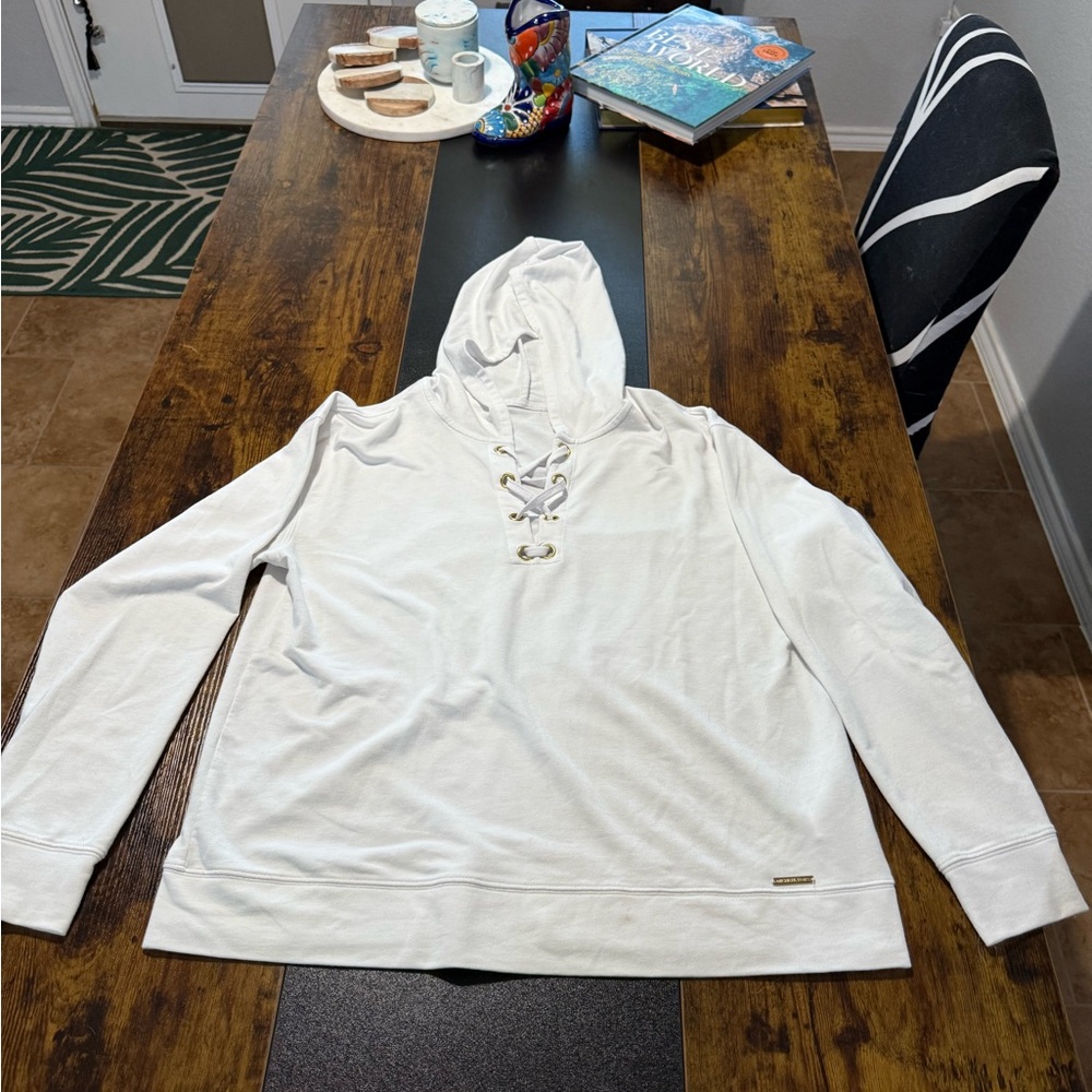 Michael Kors Off-White Sweatshirt with Gold Accent